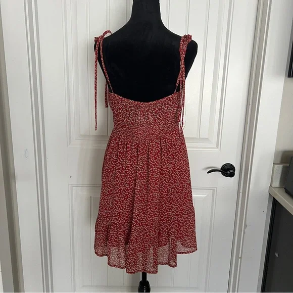 Princess Polly Red Sundress with Spaghetti Straps and Sleeveless Design - Picture 6 of 10